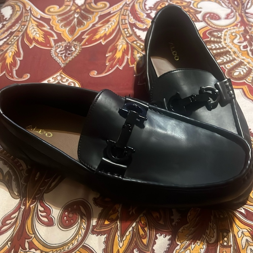 New mens Aldo black loafers